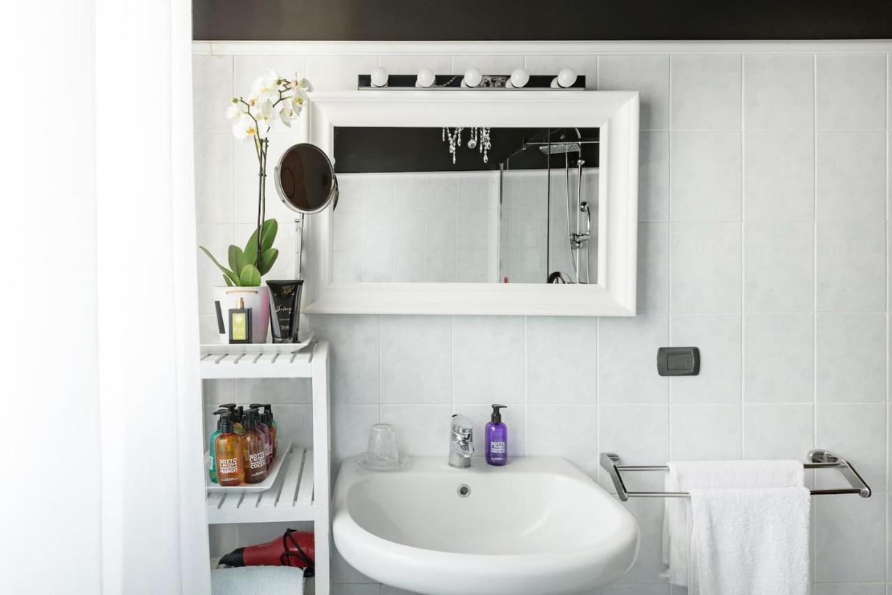 Golden Suite Apartment & Day Use ميلان المظهر الخارجي الصورة