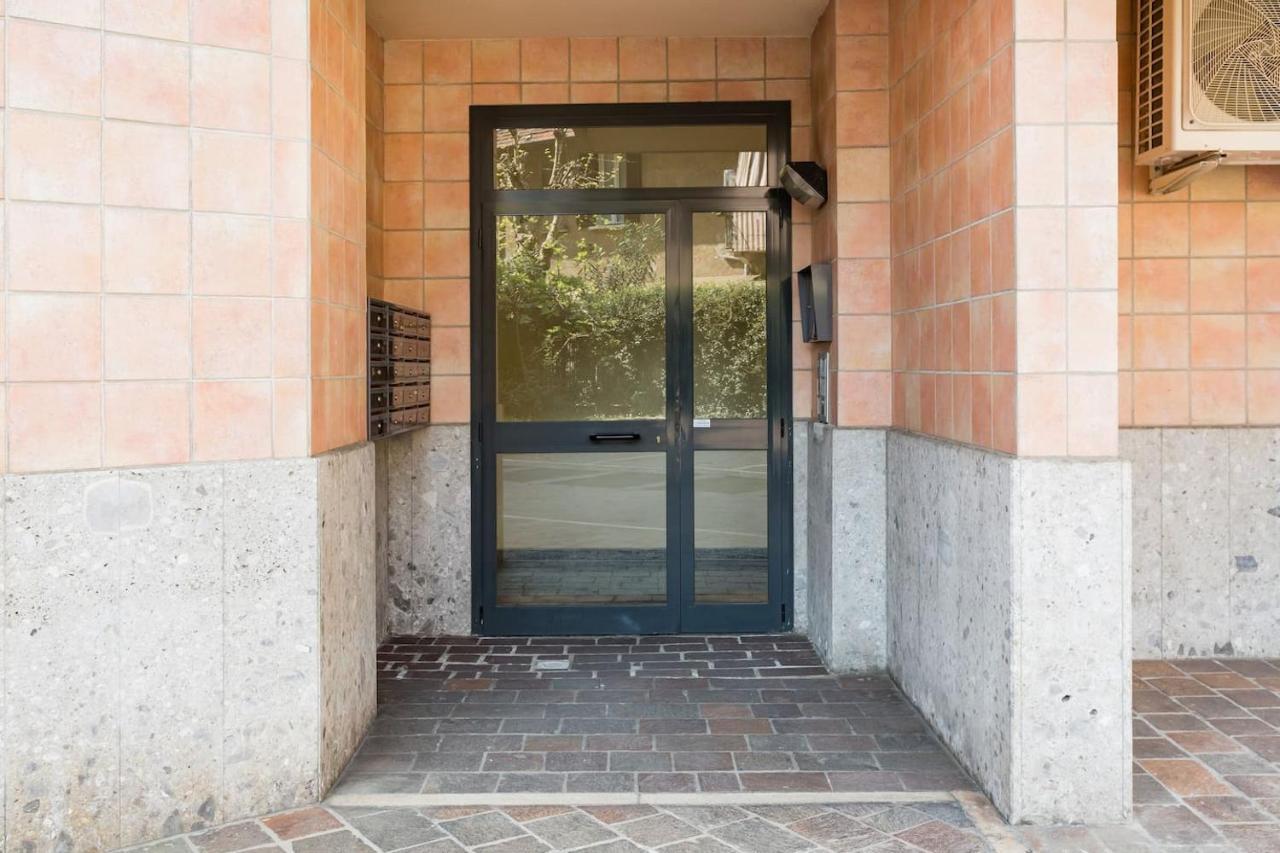 Golden Suite Apartment & Day Use ميلان المظهر الخارجي الصورة
